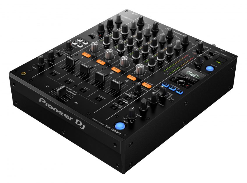 Pioneer DJ DJM750mk2